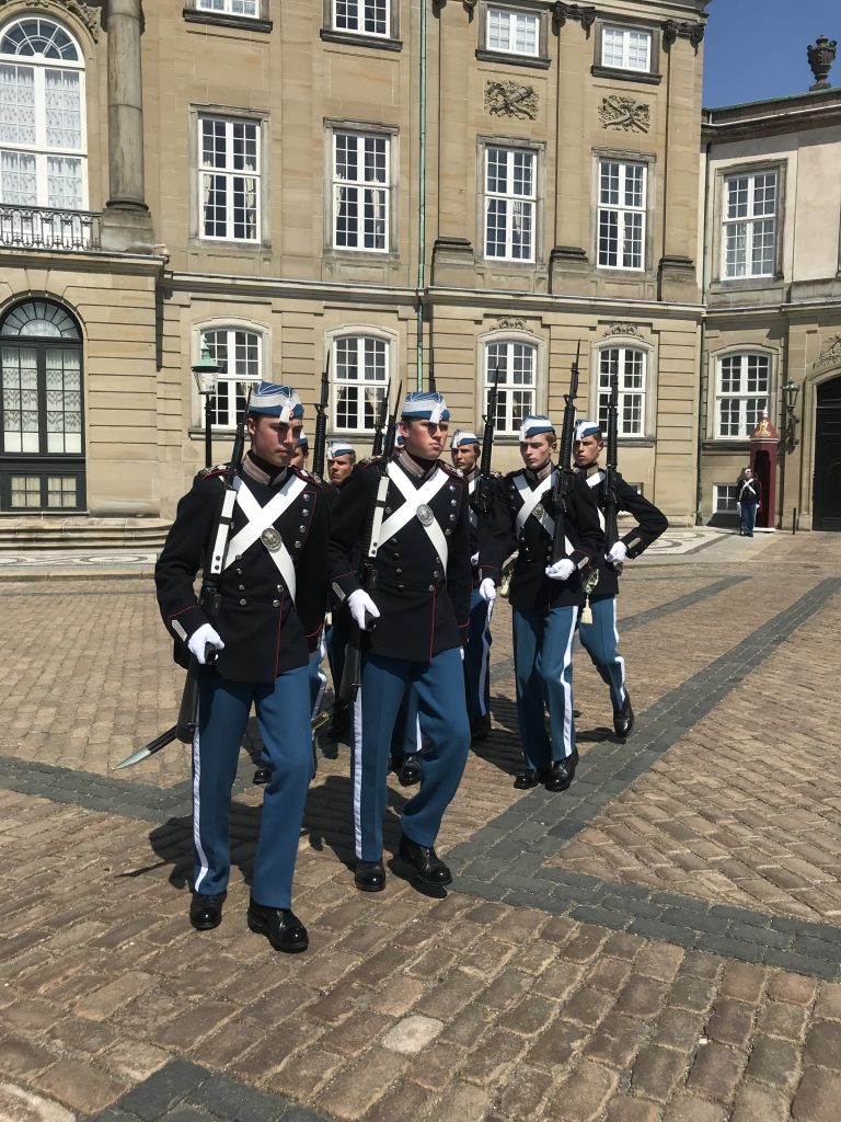 Changing of the guard at Amalienborg slot