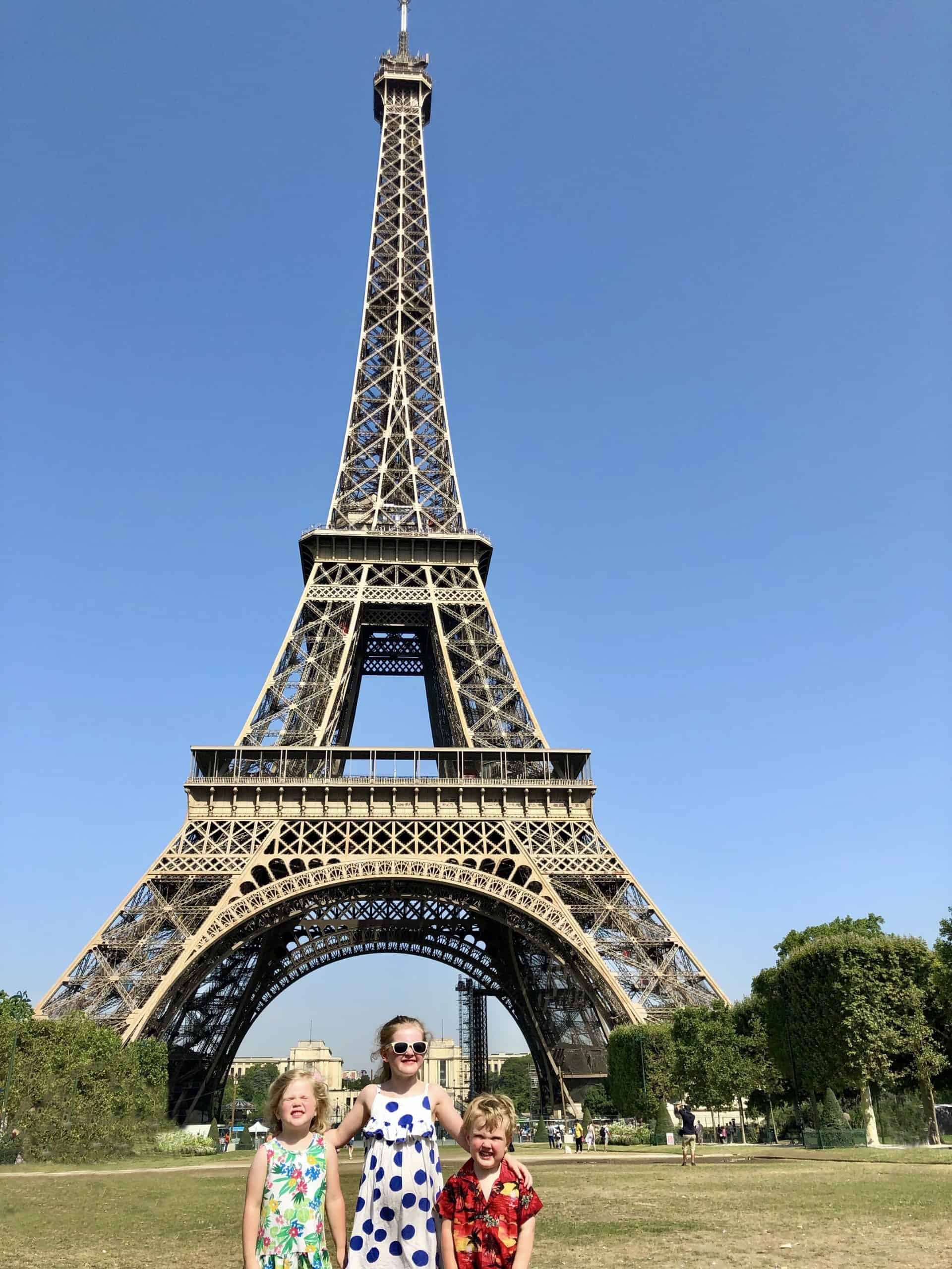 Children outside Eiffel Tower